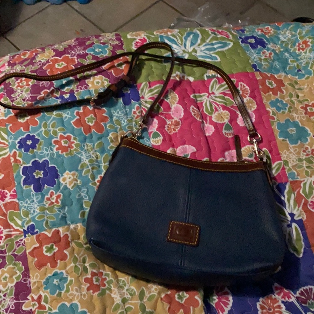 NWOT Dooney and Bourke purse